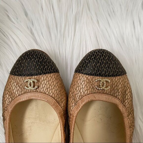 CHANEL tan black python ballerina flats 6 - Picture 1 of 9